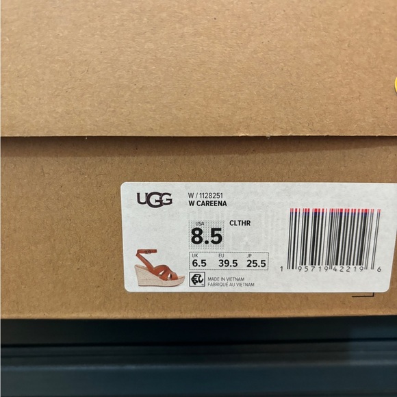 NWT UGG Careena Wedge Sandal in Chestnut Size 8.5 - Picture 8 of 11